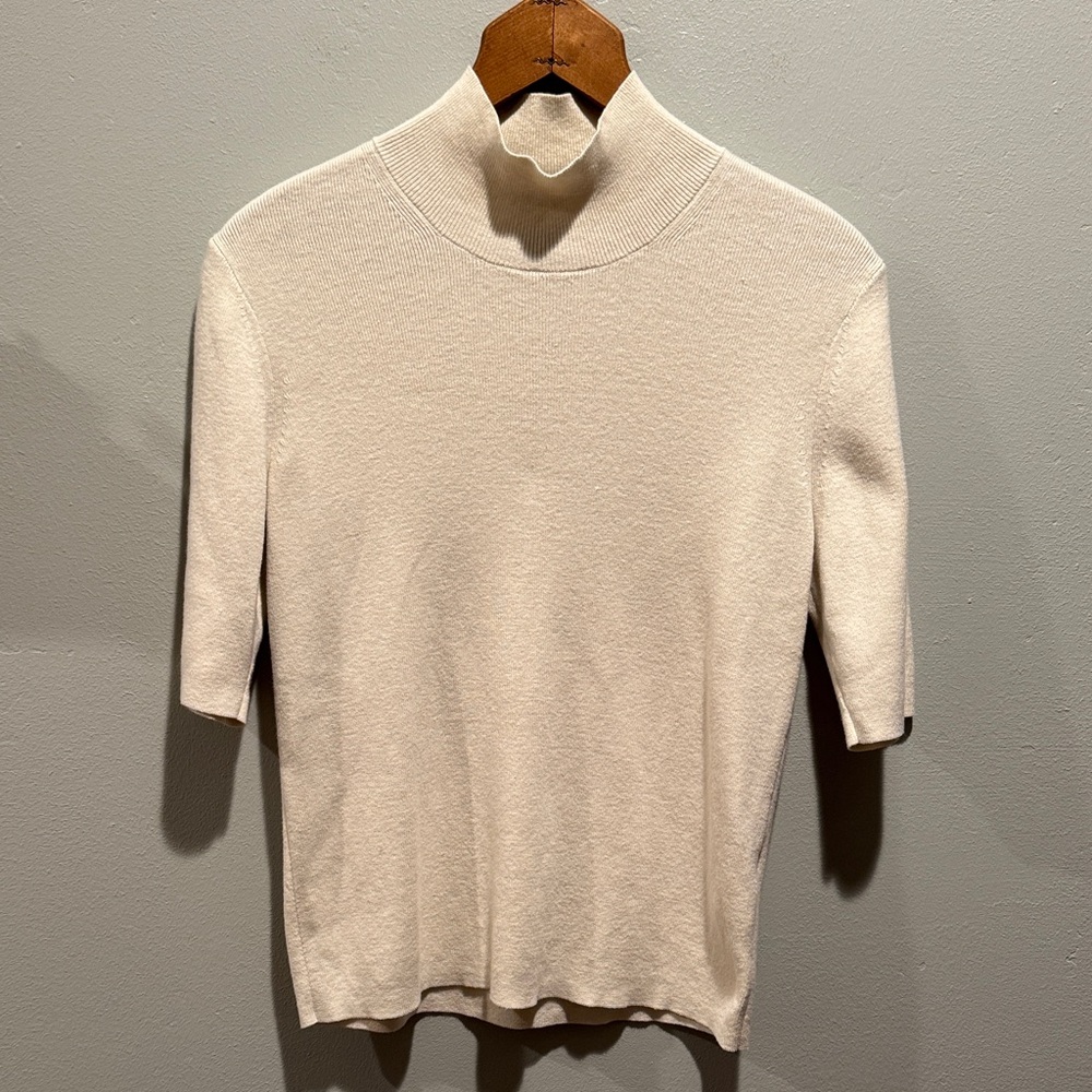 Banana Republic Cream Short Sleeve Cotton Blend Mockneck Lightweight Sweater Top